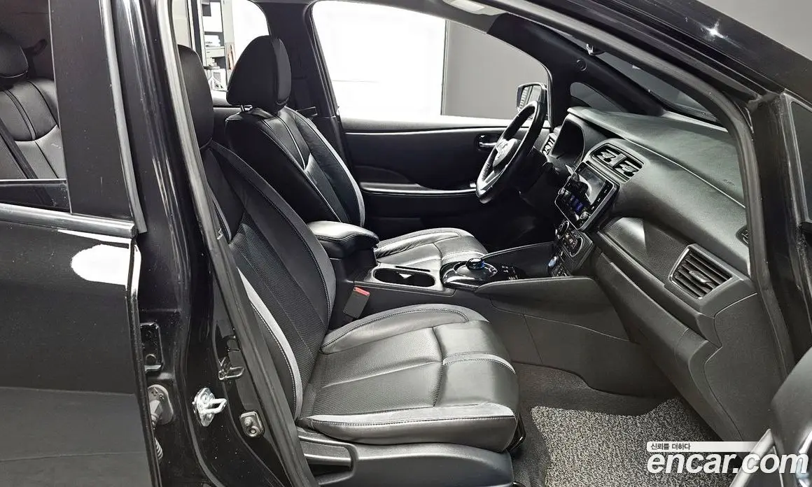 Nissan Leaf 2019 0.1 АКПП, фото 11