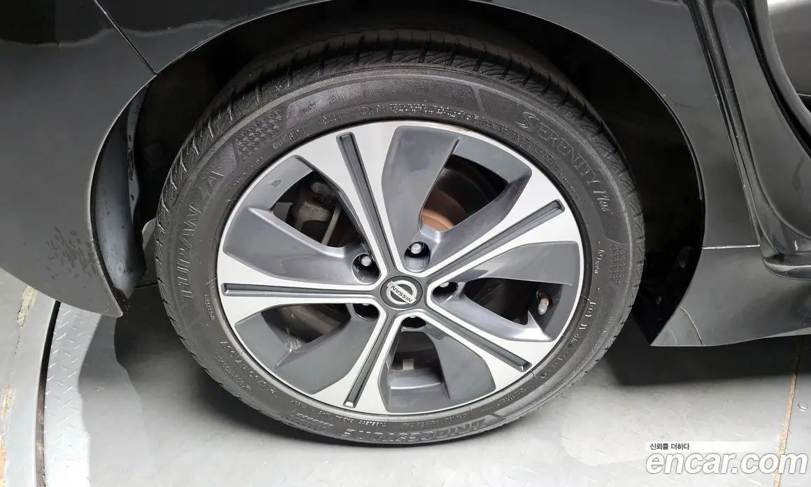 Nissan Leaf 2019 0.1 АКПП, фото 5