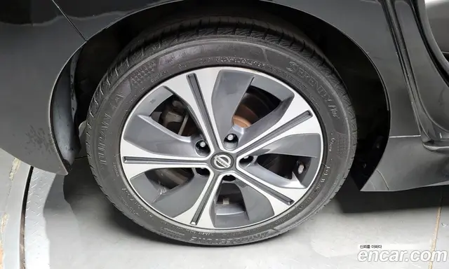 Nissan Leaf 2019 0.1 АКПП, миниатюра 5