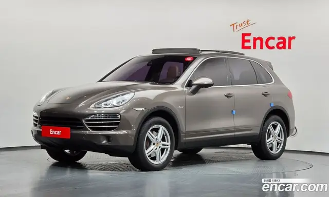 Porsche Cayenne, 2012, 124 370 км