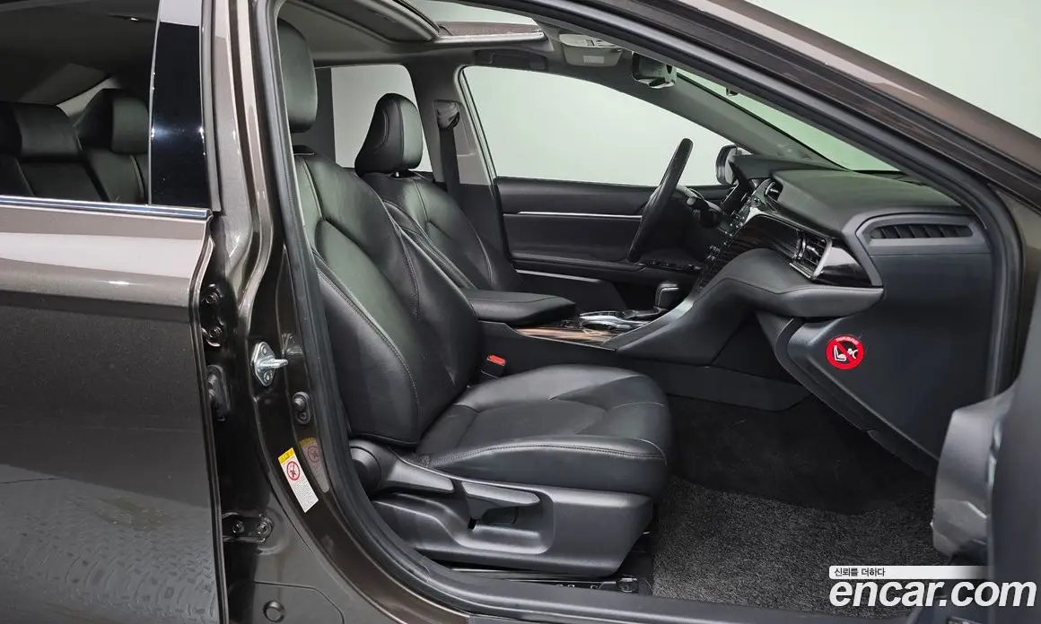 Toyota Camry 2018 2.5 АКПП, фото 11