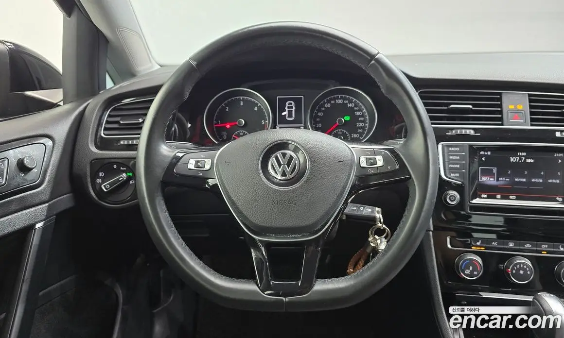 Volkswagen Golf 2015 1.6 АКПП, фото 12 Volkswagen Golf 2015 1.6 АКПП, фото 12
