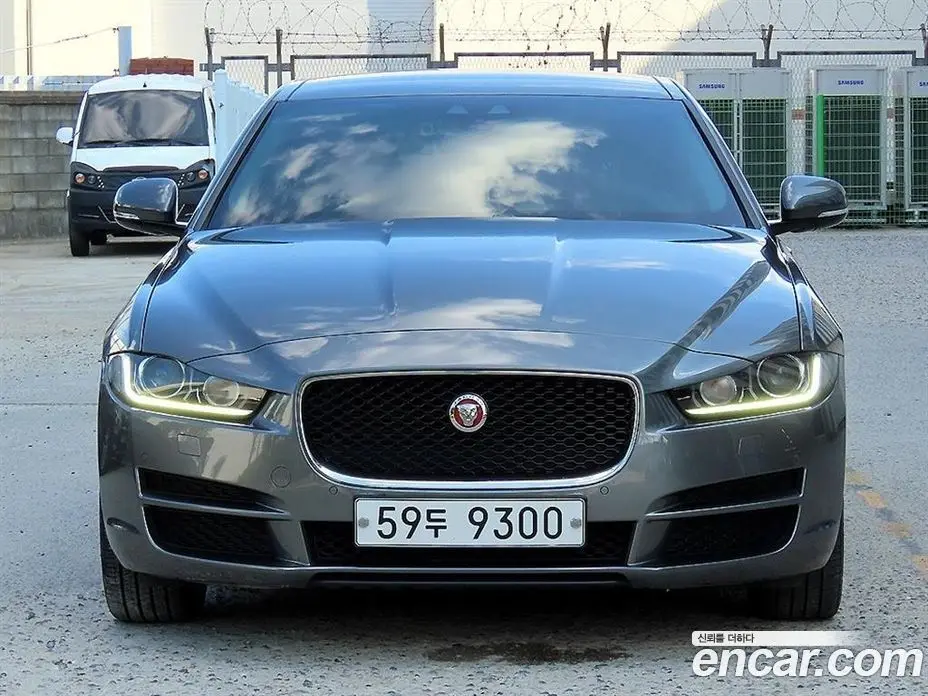 Jaguar XE 2017 2.0 АКПП, фото 2 Jaguar XE 2017 2.0 АКПП, фото 2