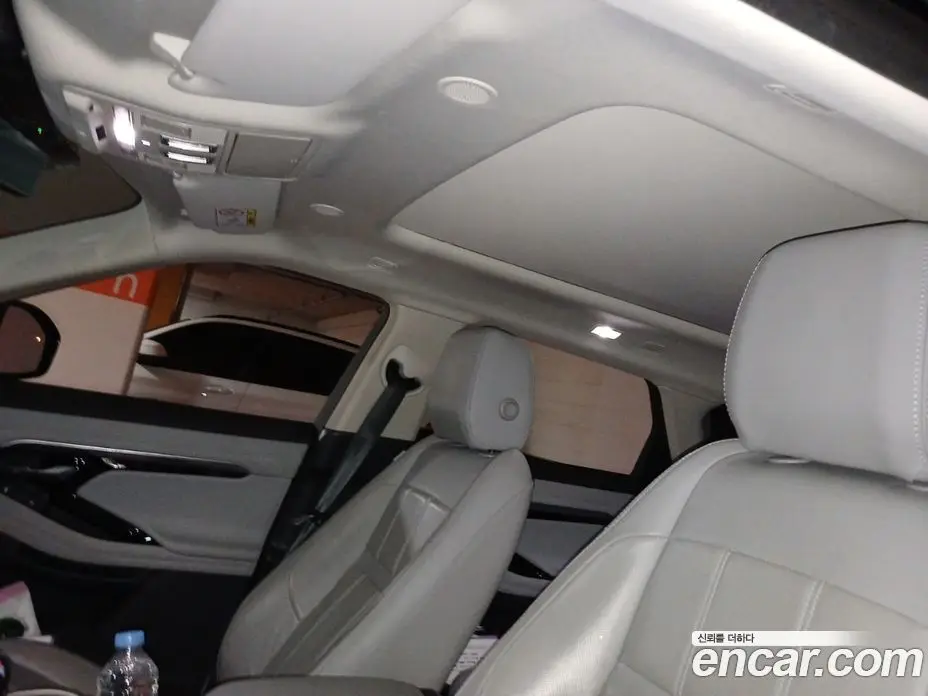 Land Rover Range Rover Evoque 2022 2.0 АКПП, фото 9