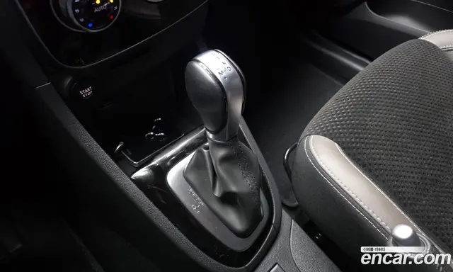 Renault (Samsung) Clio 2018 1.5 АКПП, миниатюра 11