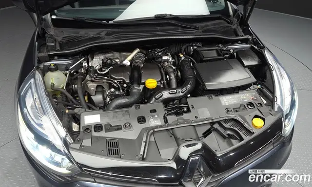 Renault (Samsung) Clio 2018 1.5 АКПП, миниатюра 5
