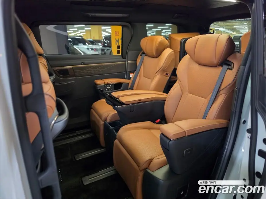 Toyota Alphard 2025 2.5 АКПП, фото 11