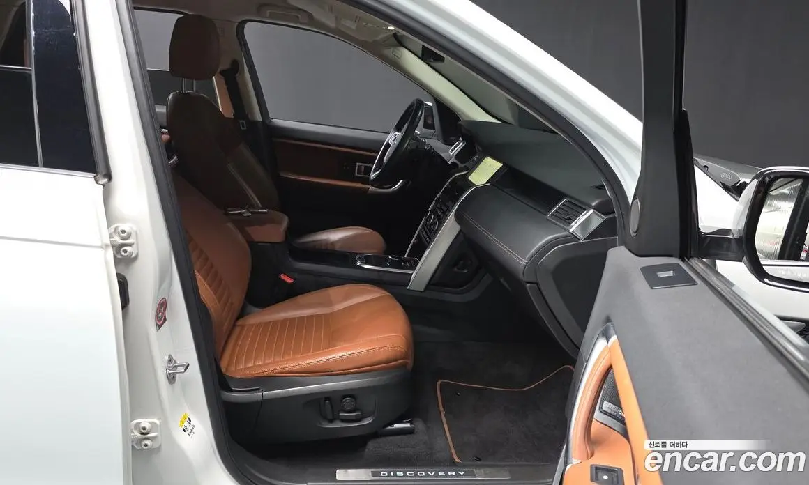 Land Rover Discovery Sport 2017 2.0 АКПП, фото 11