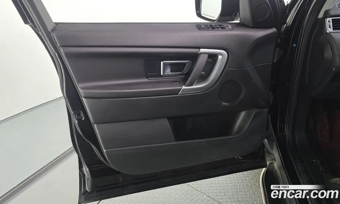 Land Rover Discovery Sport 2017 2.0 АКПП, фото 14