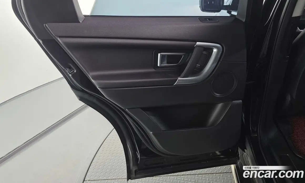Land Rover Discovery Sport 2017 2.0 АКПП, фото 15