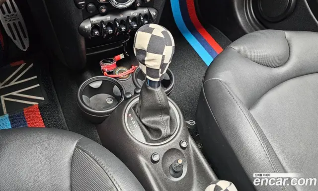 Mini Cooper Convertible 2011 1.6 АКПП, миниатюра 9