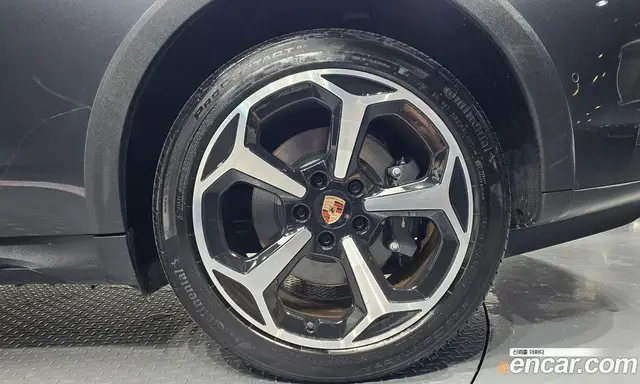 Porsche Taycan 2025 0.1 АКПП, миниатюра 6