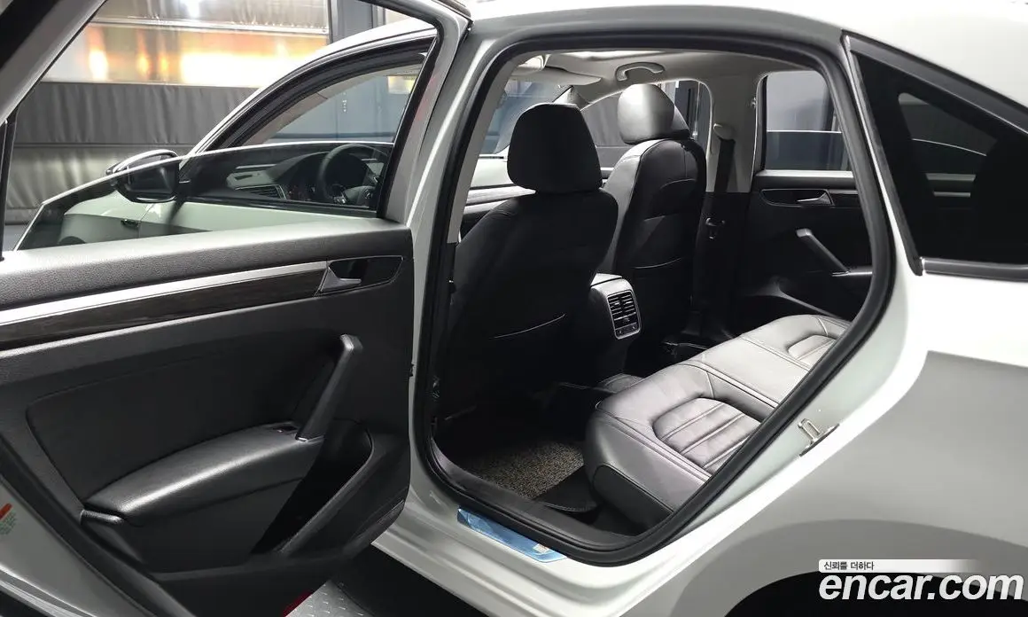 Volkswagen Passat 2018 2.0 АКПП, фото 15