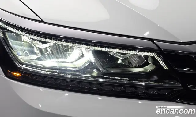 Volkswagen Passat 2018 2.0 АКПП, миниатюра 7