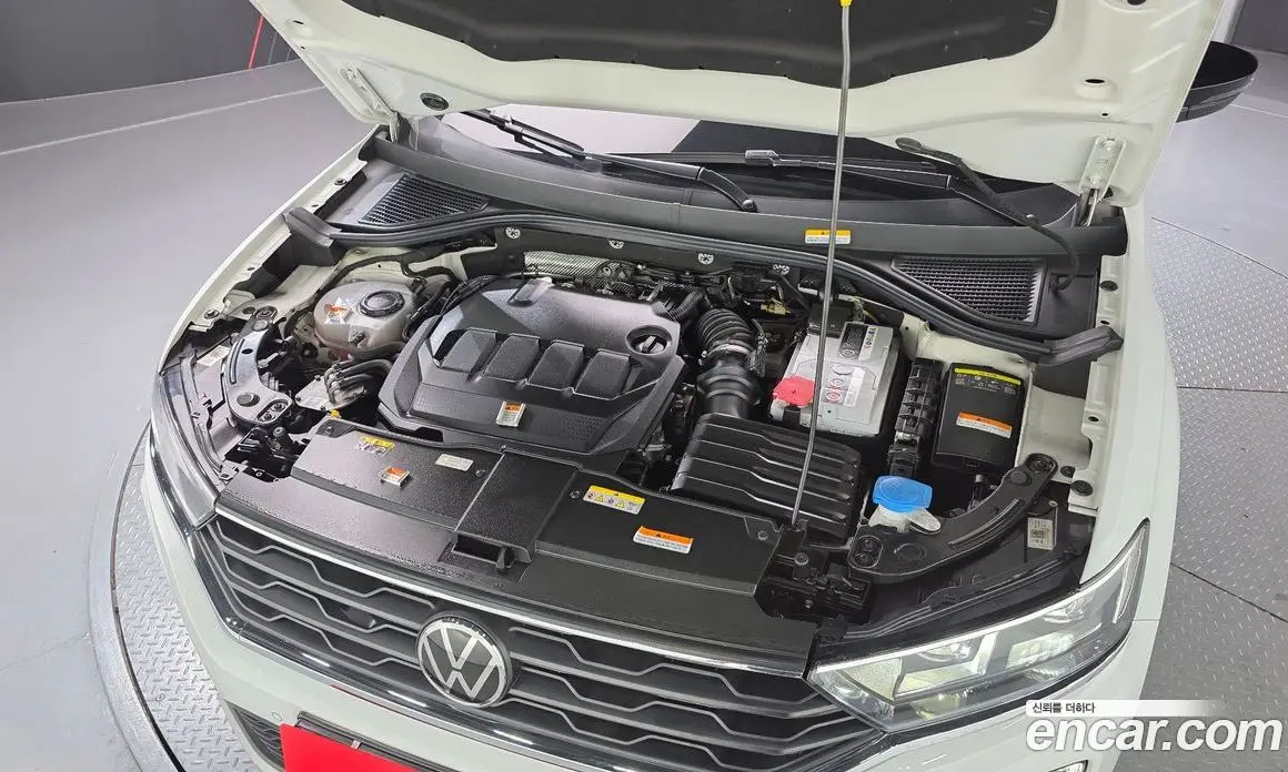 Volkswagen T-Roc 2022 2.0 АКПП, фото 6