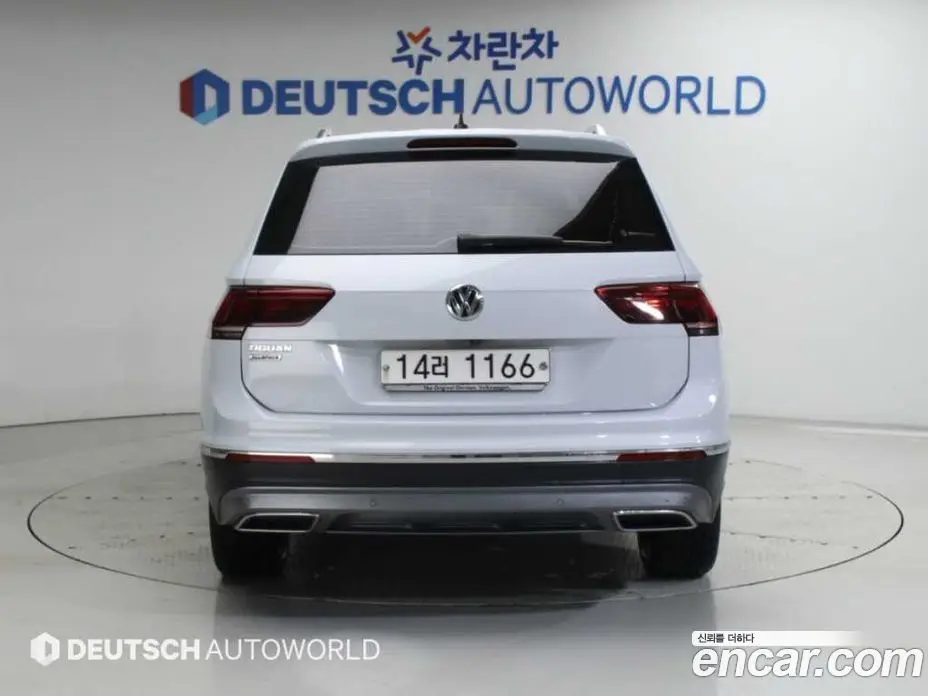Volkswagen Tiguan 2018 2.0 АКПП, фото 4
