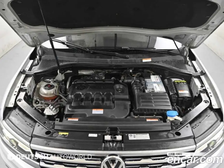 Volkswagen Tiguan 2018 2.0 АКПП, фото 6
