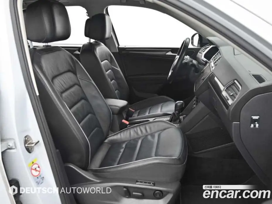 Volkswagen Tiguan 2018 2.0 АКПП, фото 10