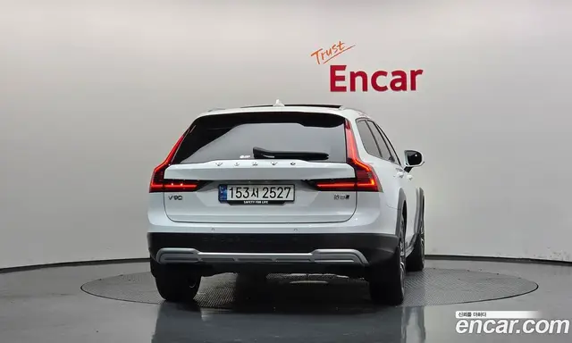 Volvo V90 2022 2.0 АКПП, миниатюра 4 Volvo V90 2022 2.0 АКПП, миниатюра 4
