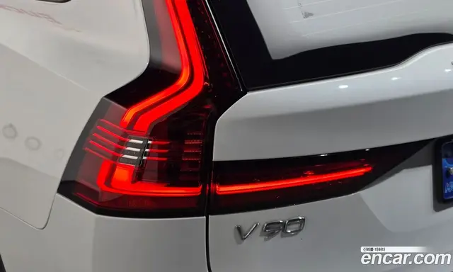 Volvo V90 2022 2.0 АКПП, миниатюра 9 Volvo V90 2022 2.0 АКПП, миниатюра 9