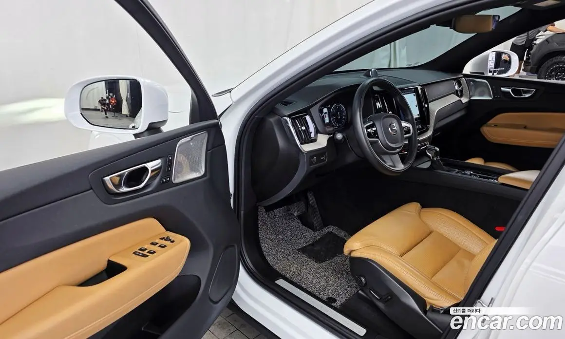 Volvo XC60 2020 2.0 АКПП, фото 13
