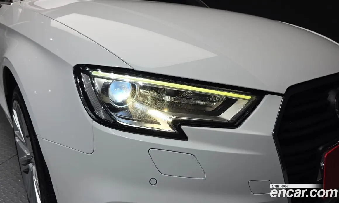 Audi A3 2018 2.0 АКПП, фото 8