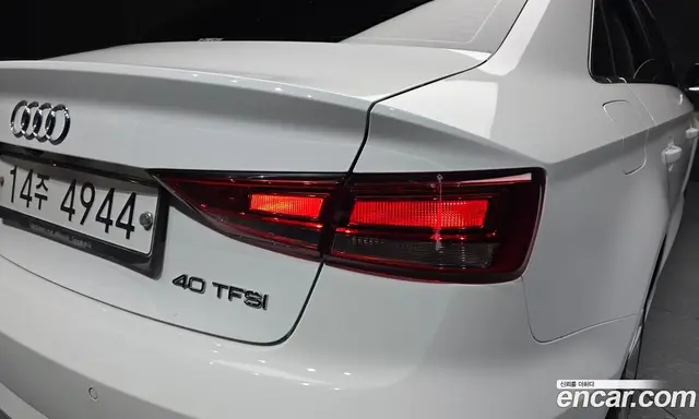 Audi A3 2018 2.0 АКПП, миниатюра 9