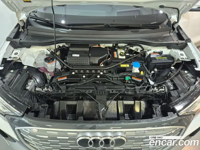 Audi Q4 e-tron 2026 0.2 АКПП, миниатюра 6