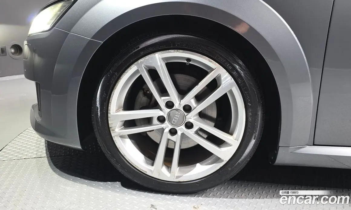 Audi TT 2015 2.0 АКПП, фото 5