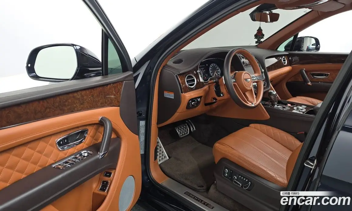 Bentley Bentayga 2017 6.0 АКПП, фото 13