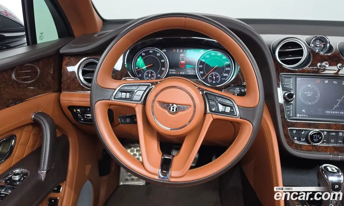 Bentley Bentayga 2017 6.0 АКПП, фото 18