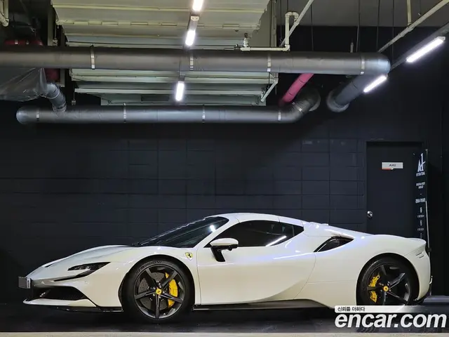 Ferrari SF90 2022 4.0 АКПП, миниатюра 3