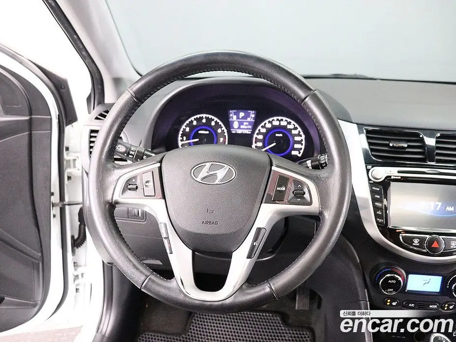 Hyundai Accent 2012 1.6 АКПП, фото 15
