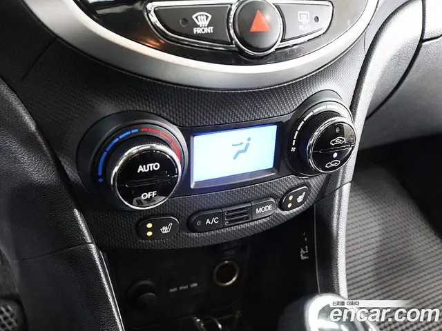 Hyundai Accent 2012 1.6 АКПП, миниатюра 9