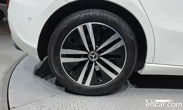 Mercedes-Benz A-Class 2021 2.0 АКПП, миниатюра 5