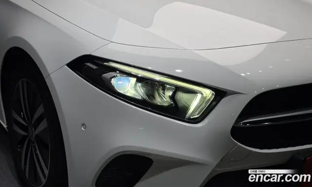 Mercedes-Benz A-Class 2021 2.0 АКПП, миниатюра 8