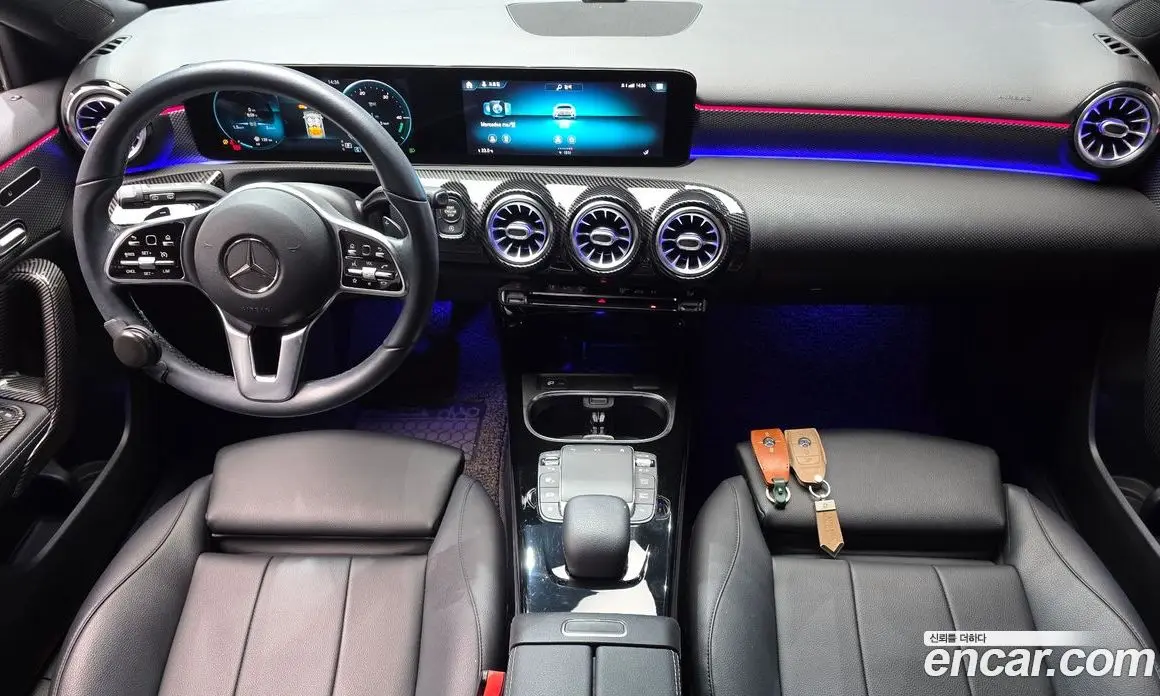Mercedes-Benz A-Class 2021 2.0 АКПП, фото 10