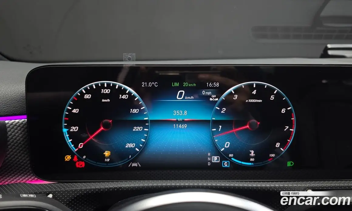 Mercedes-Benz A-Class 2023 2.0 АКПП, фото 11