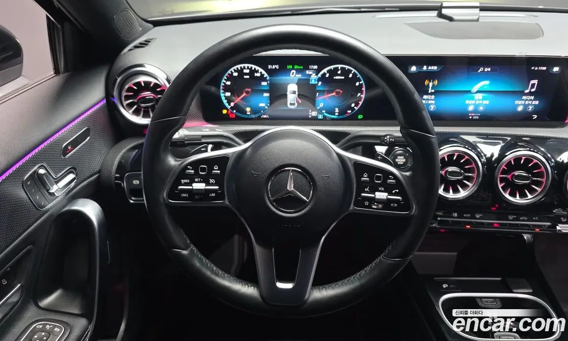 Mercedes-Benz A-Class 2023 2.0 АКПП, фото 20