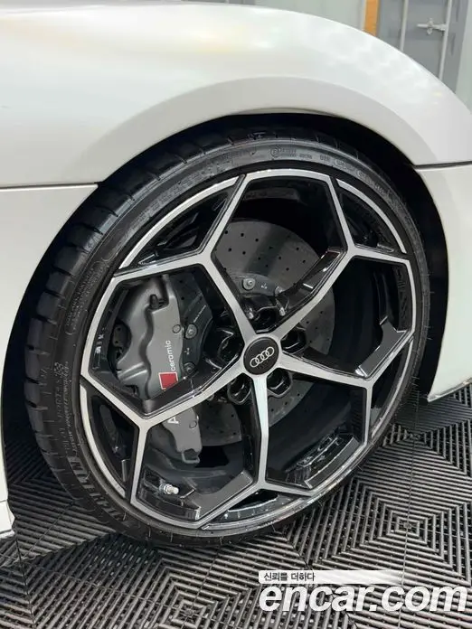 Audi R8 2017 5.2 АКПП, миниатюра 10