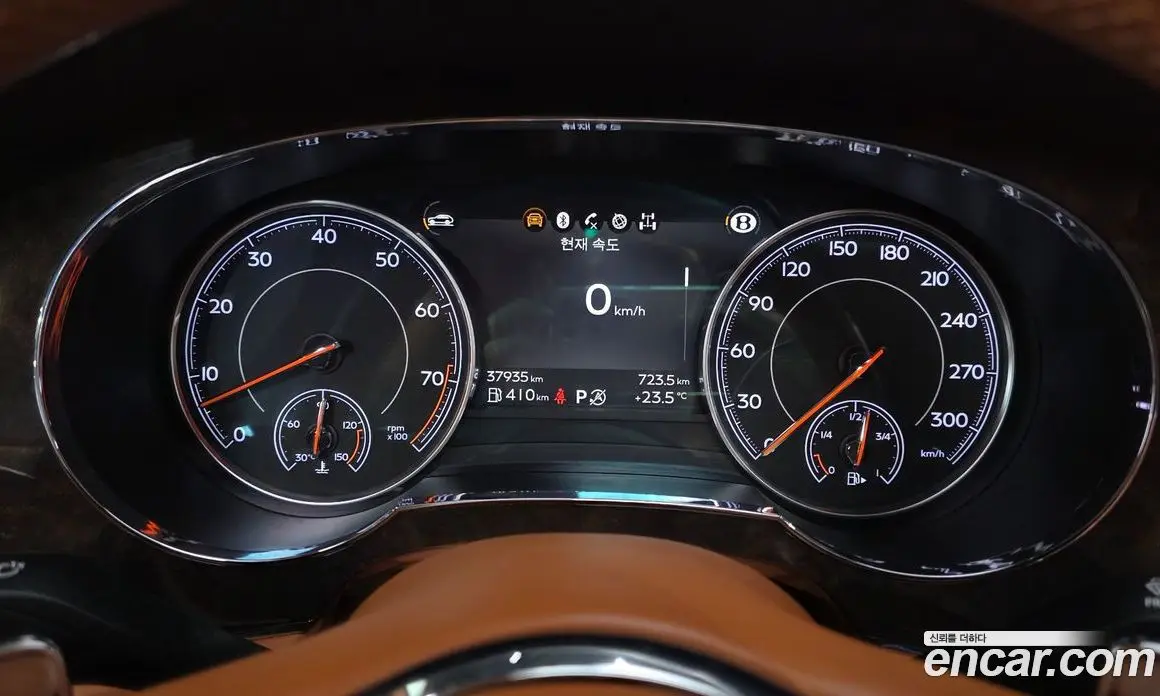 Bentley Bentayga 2019 4.0 АКПП, фото 11