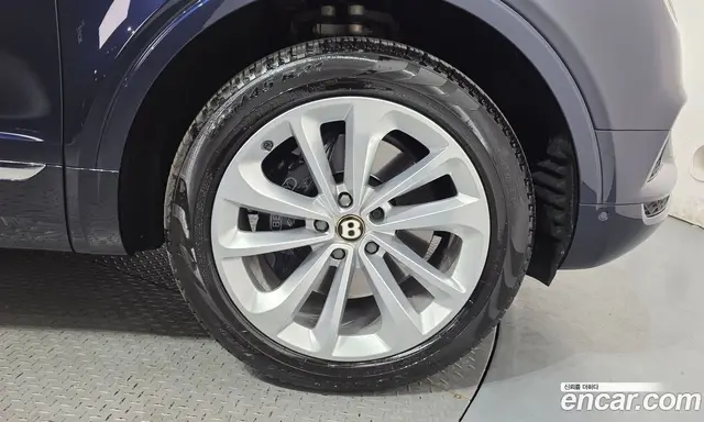 Bentley Bentayga 2019 4.0 АКПП, миниатюра 7