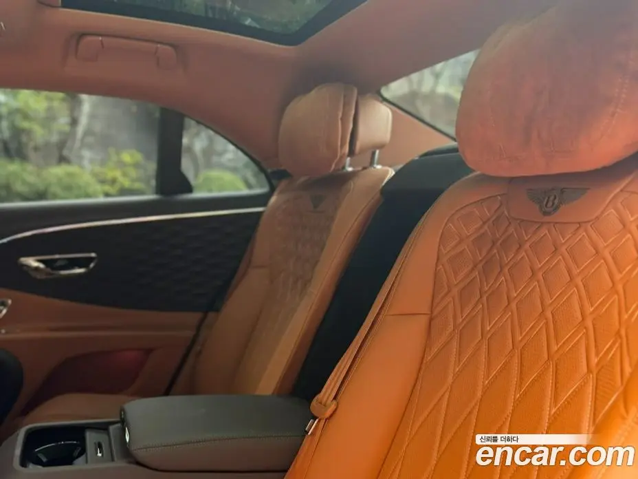 Bentley Flying Spur 2021 4.0 АКПП, фото 17