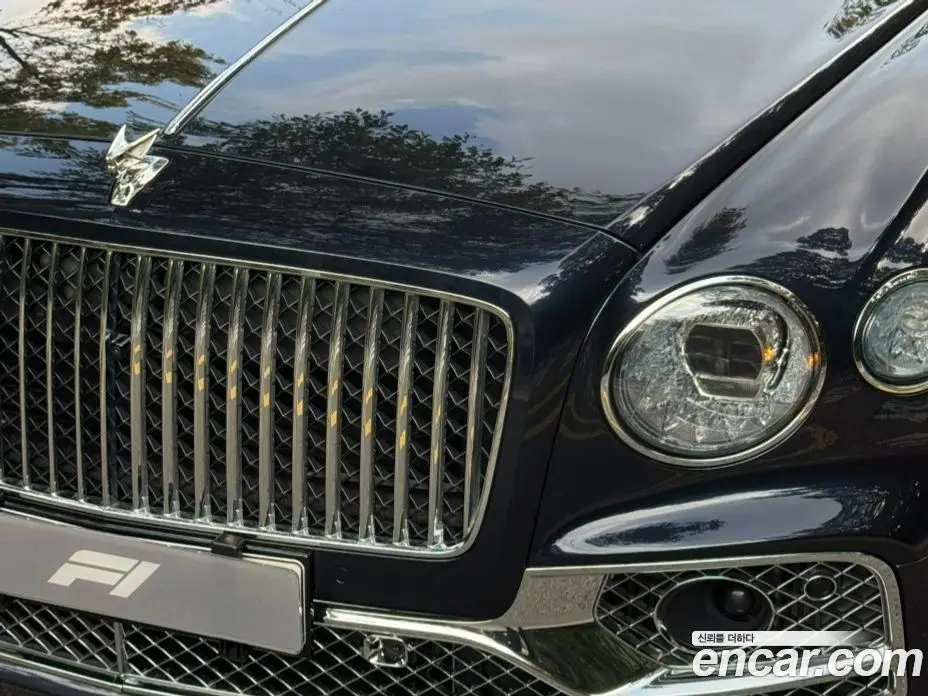 Bentley Flying Spur 2021 4.0 АКПП, фото 3