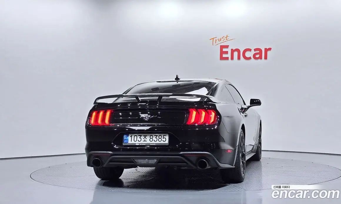 Ford Mustang 2021 2.3 АКПП, фото 4