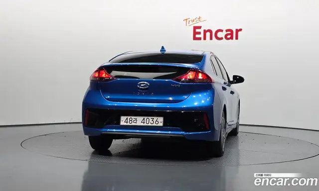 Hyundai Ioniq 2017 1.6 АКПП, миниатюра 4