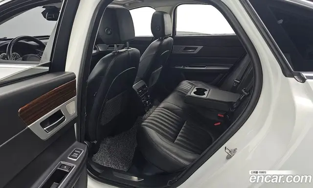 Jaguar XF 2017 2.0 АКПП, миниатюра 11