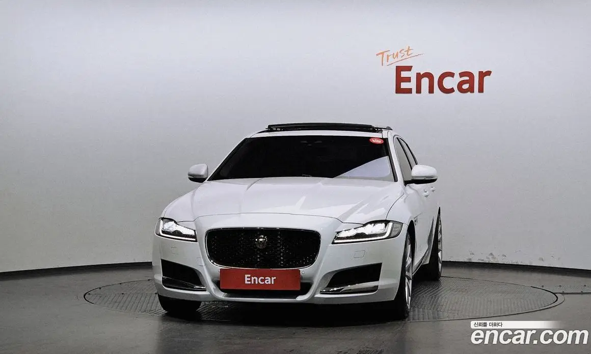 Jaguar XF 2017 2.0 АКПП, фото 3