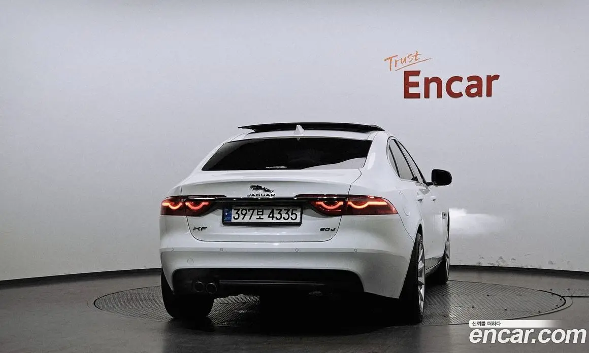 Jaguar XF 2017 2.0 АКПП, фото 4