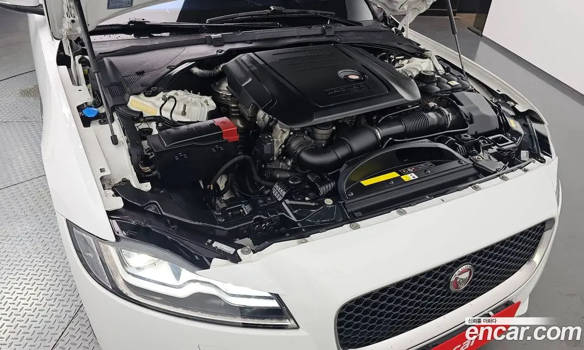Jaguar XF 2017 2.0 АКПП, фото 6